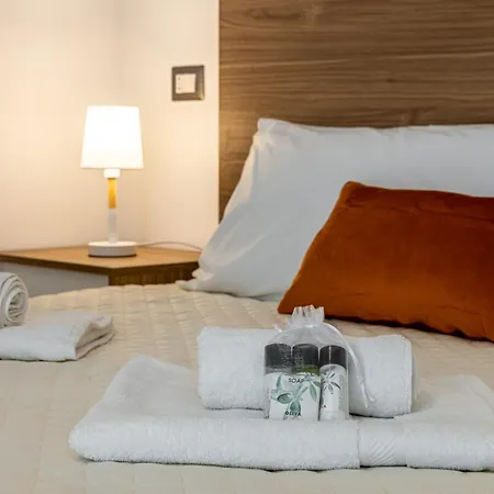 Cà De La Mari - Relax E Privacy Sul Apartamento Porto Ceresio