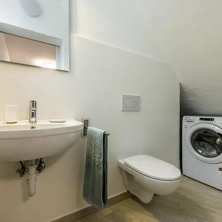 Cà De La Mari - Relax E Privacy Sul Apartamento Porto Ceresio